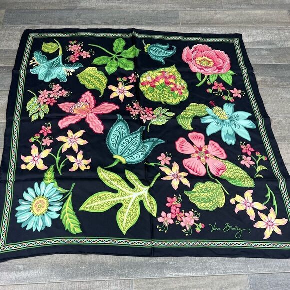 Beautiful Vera Bradley NWT Floral scarf. - Picture 1 of 4